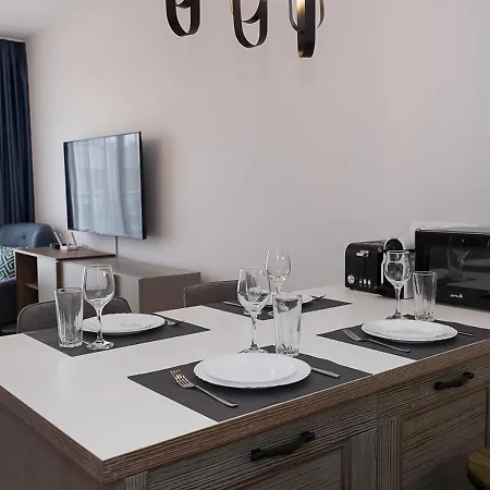 Moonlight Terrace - Panoramic Views, Luxe Comfort By Flat Mаnаger * Saints Constantine and Helena